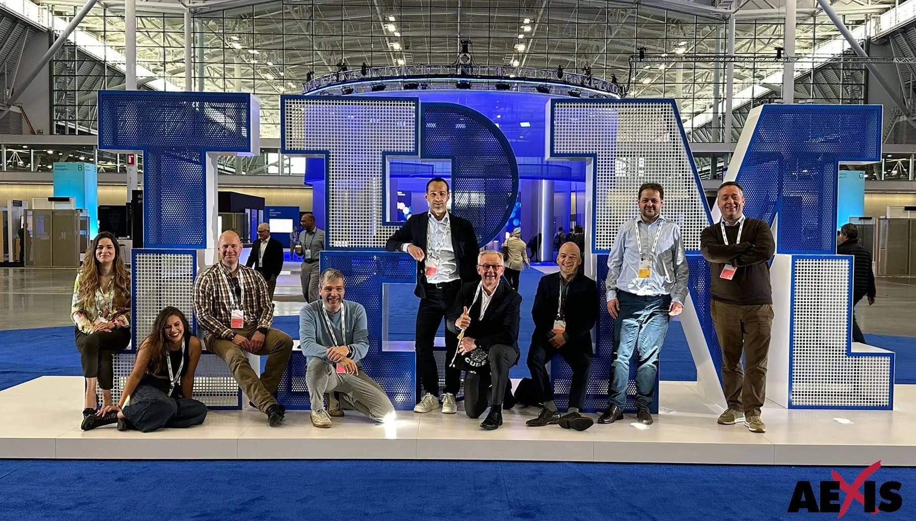 Het AEXIS-team tijdens een IBM-evenement